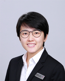 Photo of Dr Lorraine Yong