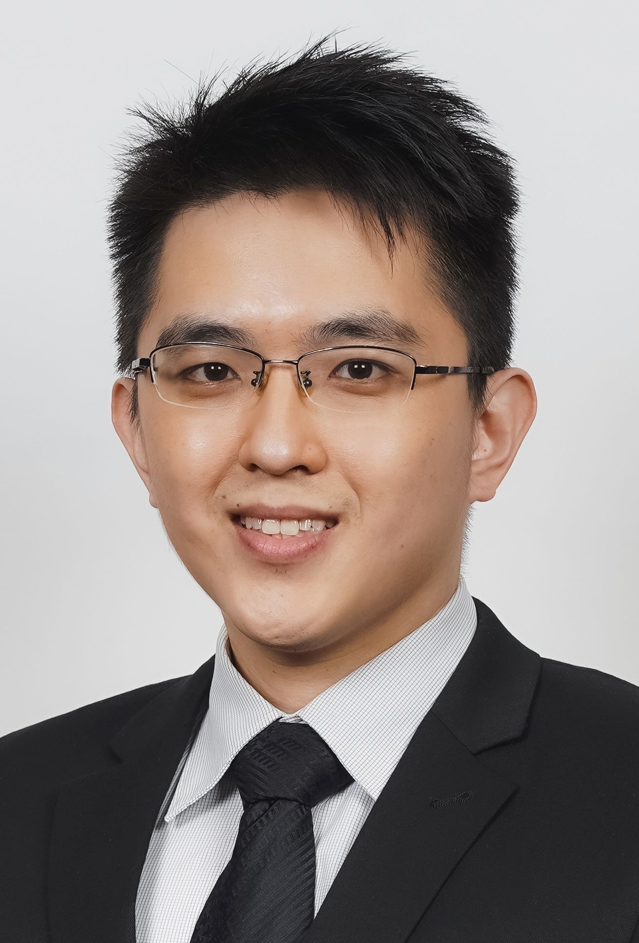 Photo of Dr Tong Weihan